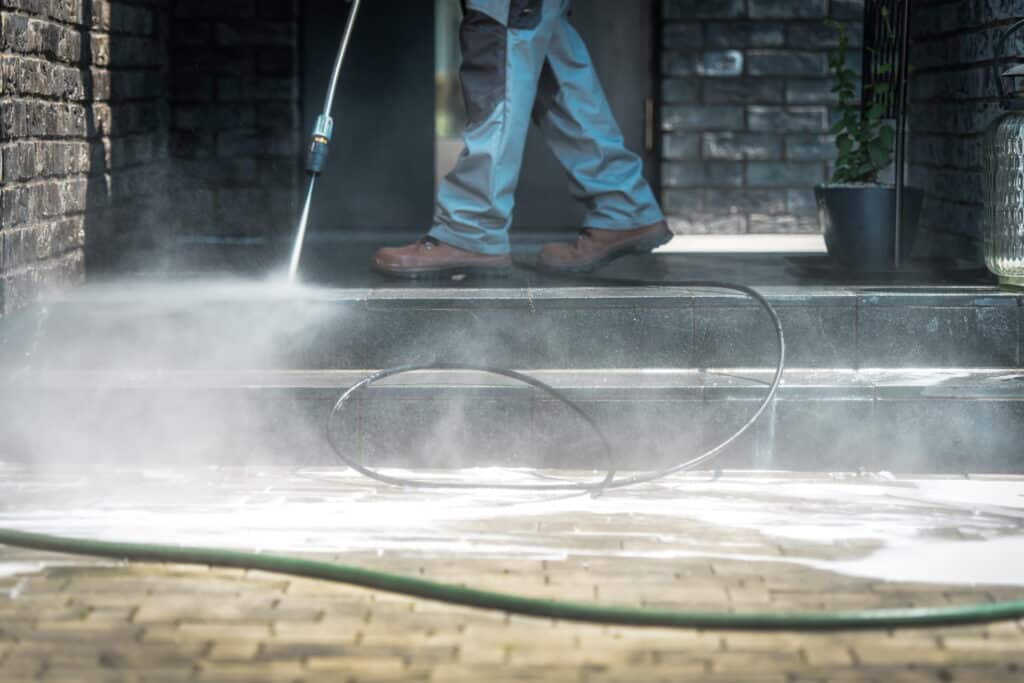 The Best Time of Year for Professional Pressure Washing