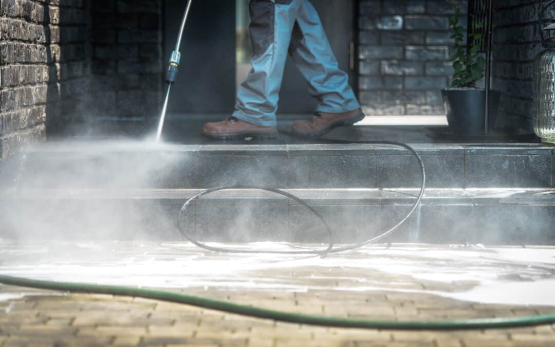 The Best Time of Year for Professional Pressure Washing